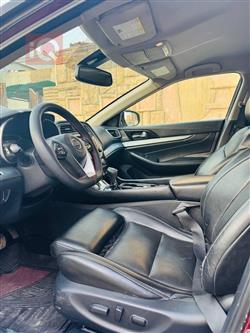 نيسان ماكسيما